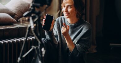 Ce-trebuie-sa-stiu-despre-cariera-de-model-de-videochat