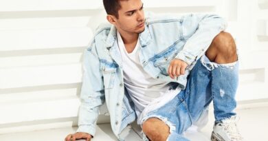 De-ce-blugii-nu-lipsesc-din-garderoba-barbatilor